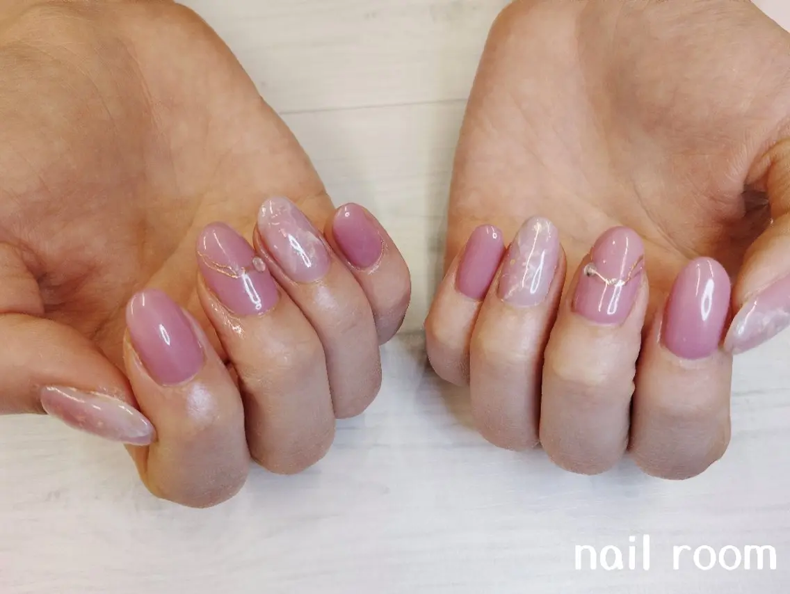 ネイル ニュアンスネイル オフィスネイル s. mikiのネイルデザイン