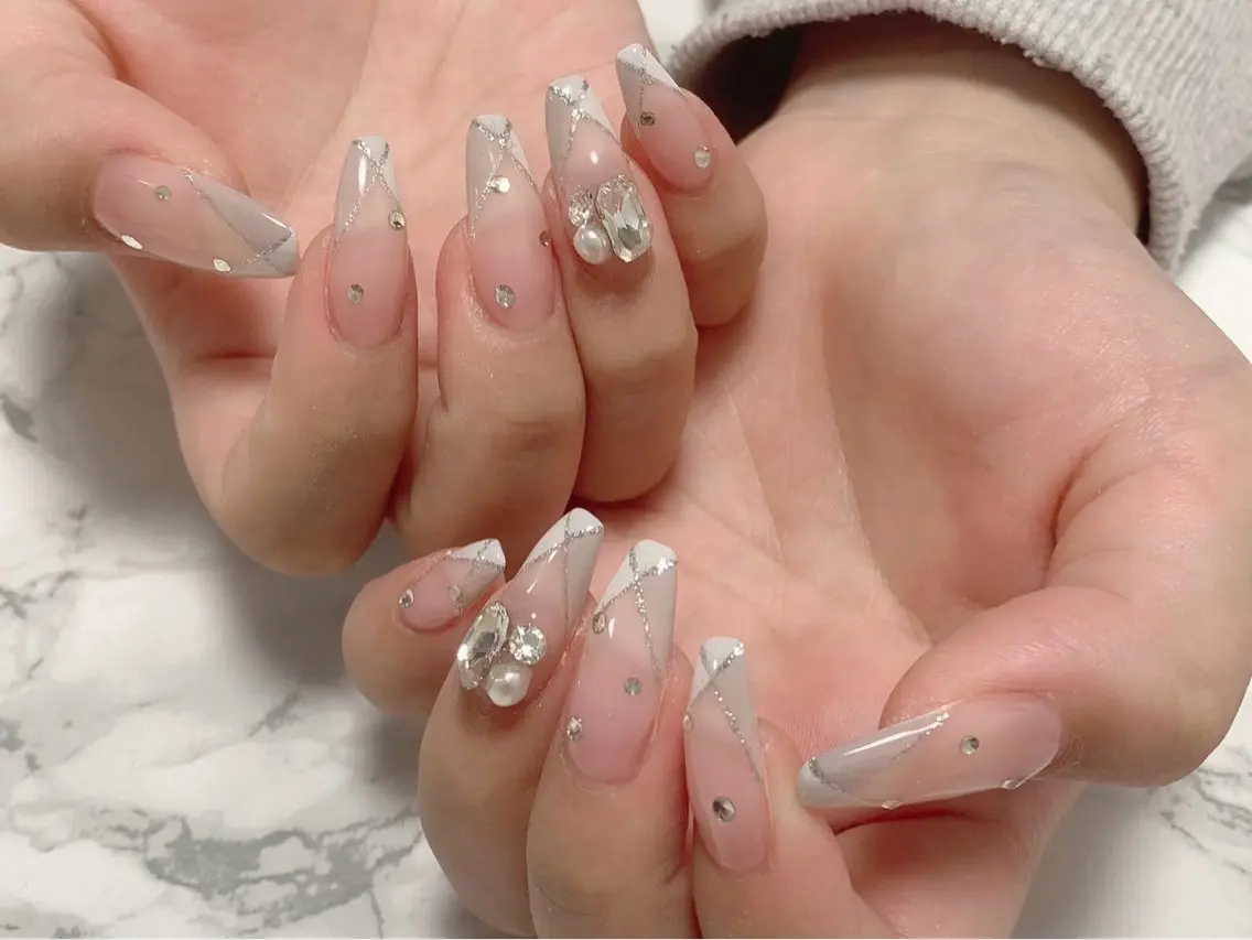 ネイル ハンドネイル はな💎ネイル ワンホン、長さ出しのネイルデザイン