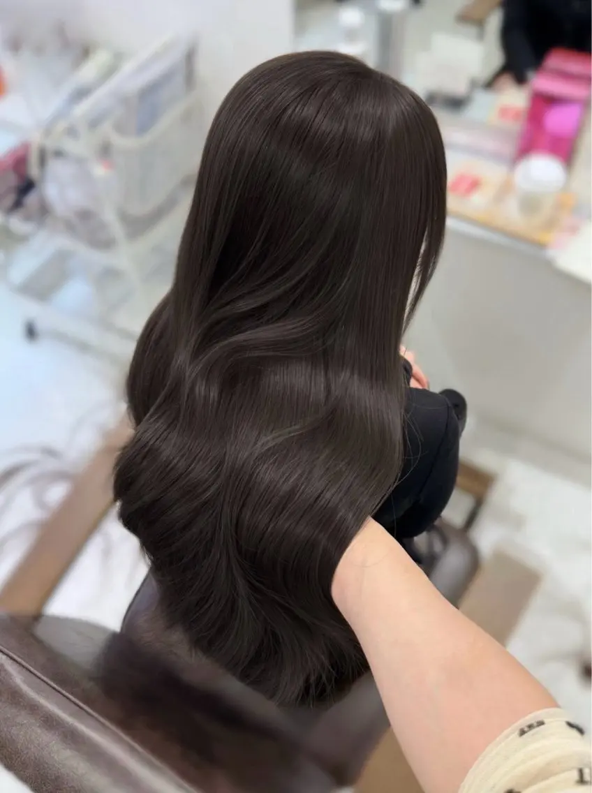 ミディアム カラー カット ヘアカラー 透明感カラー×韓国 ヘア Kiraのヘアスタイル
