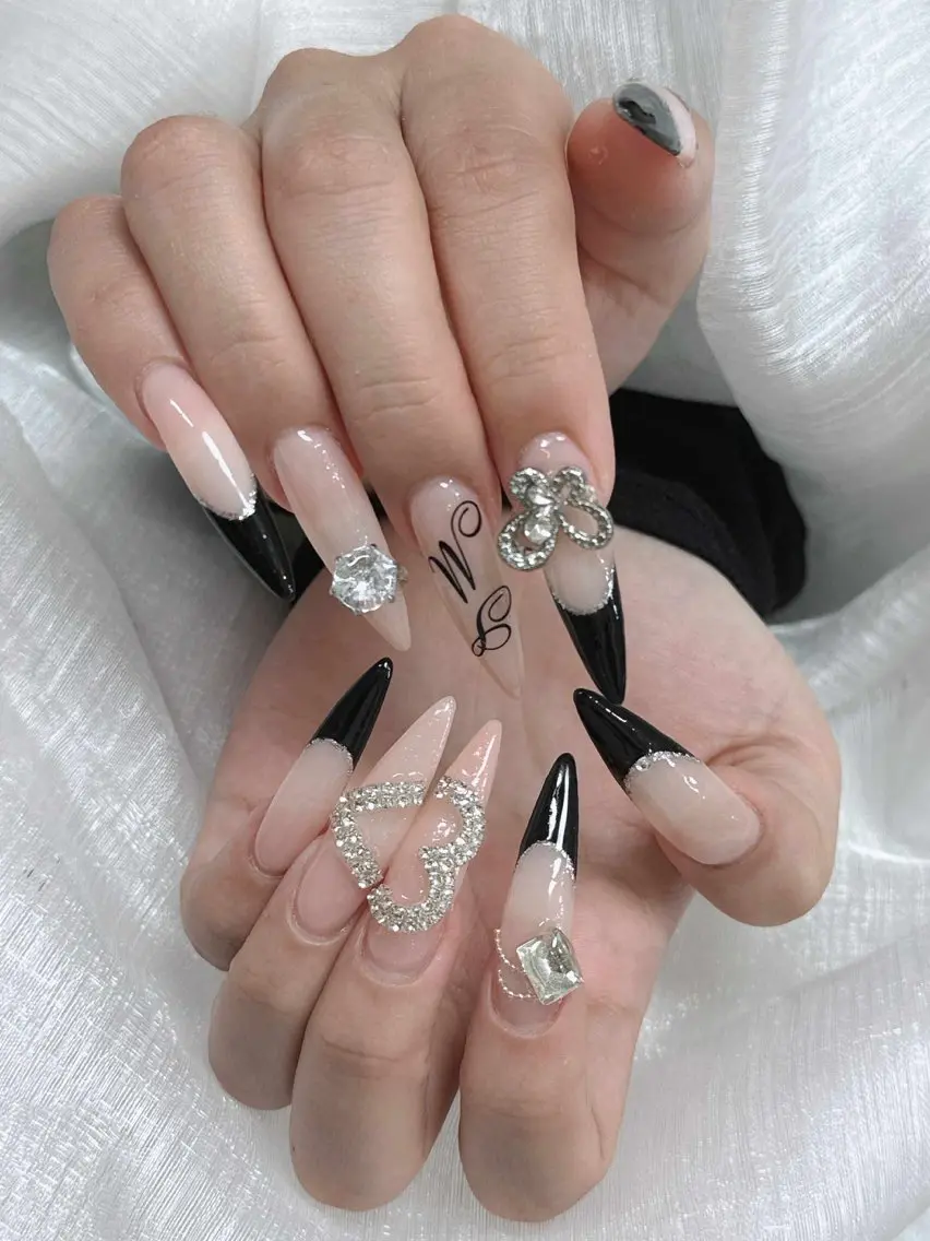 ネイル ハンドネイル Lee Nailsのネイルデザイン