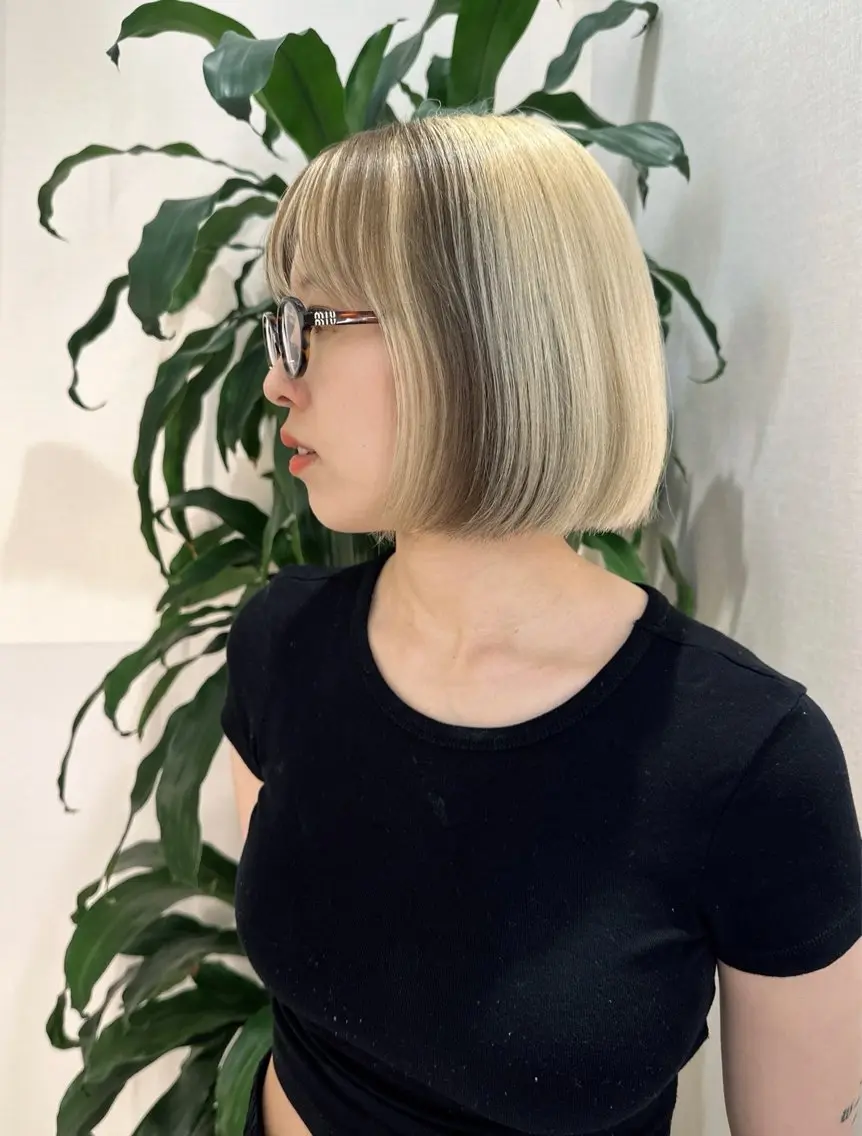 ショート カラー 🦋レイヤーカット ミドリカワ🦋のヘアスタイル