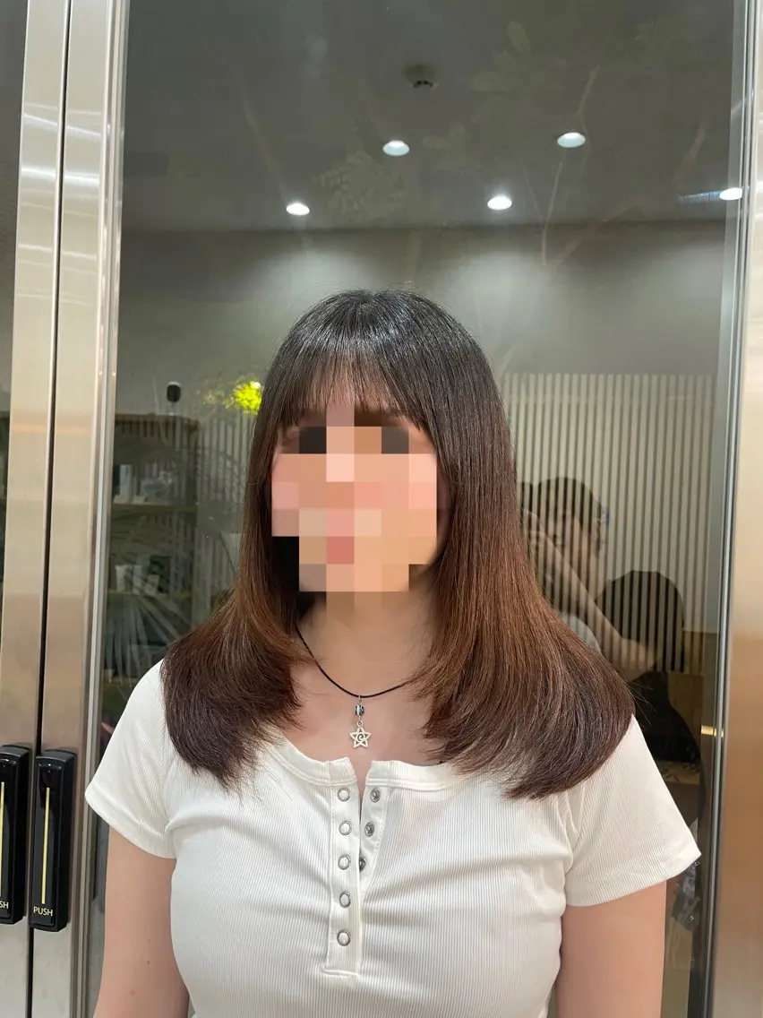 セミロング レイヤーカット 🌱 はるかのヘアスタイル