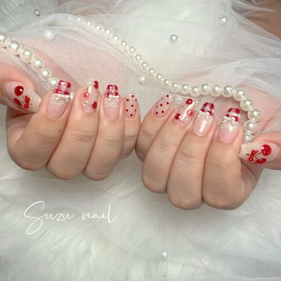 ネイル アートネイル オーロラネイル ミラーネイル ハンドネイル ✨Suzu nail✨のネイルデザイン