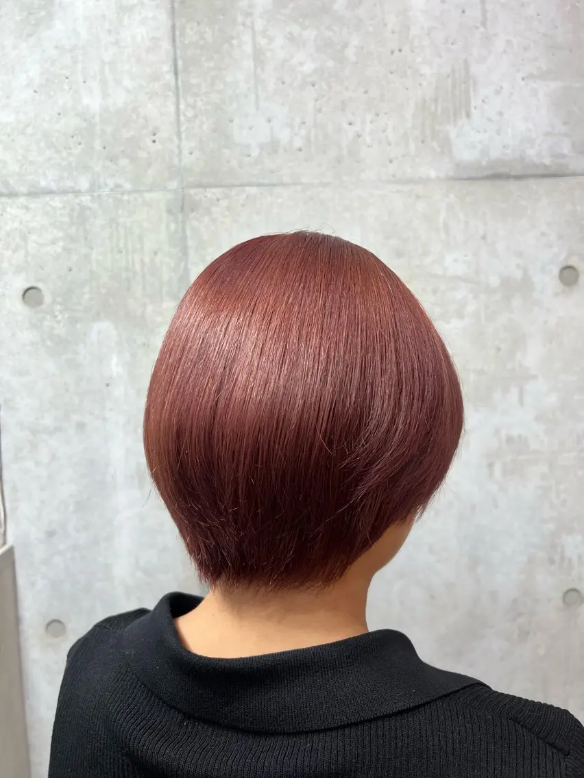 ショート カラー ブリーチカラー/ 寺口佳希のヘアスタイル