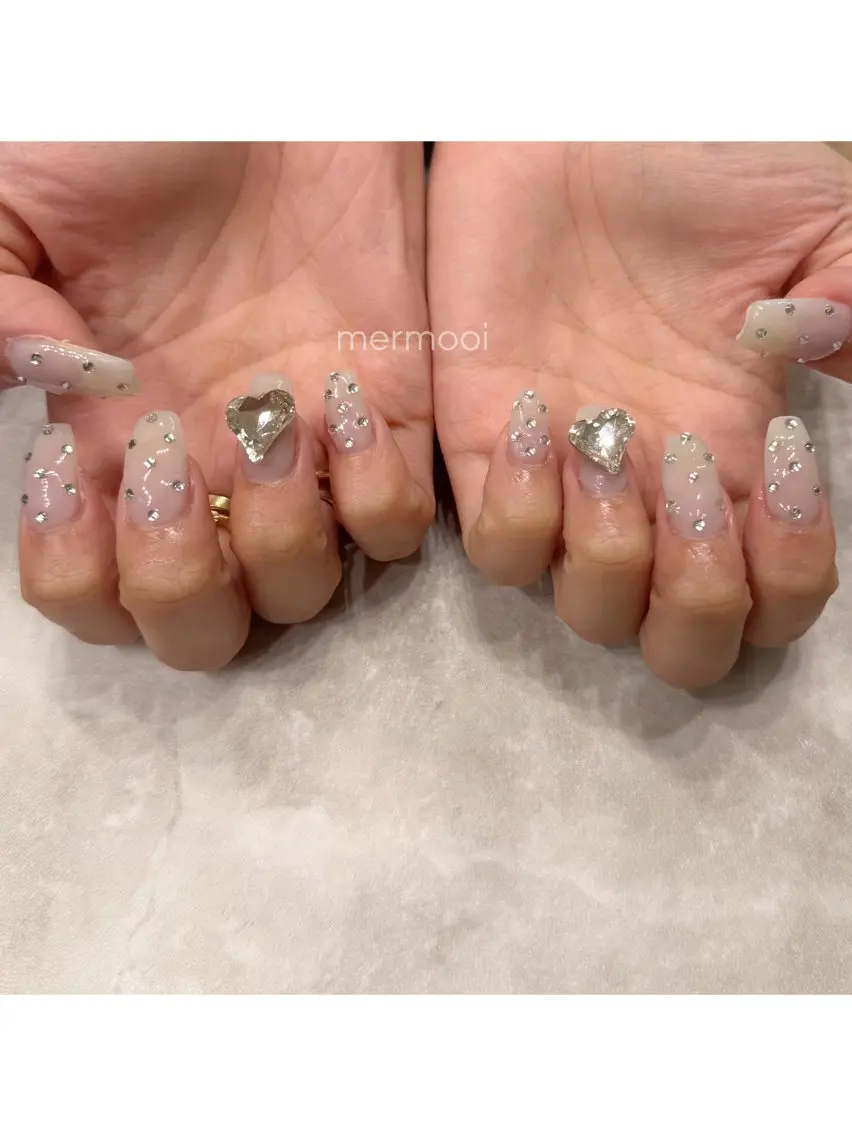 ネイル ハート キラキラネイル 韓国ネイル 水色 持ち込み mermooi nailのネイルデザイン