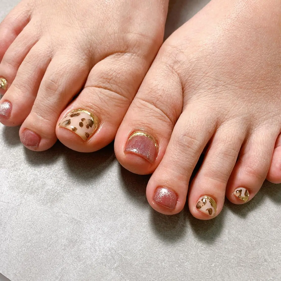 ネイル アニマル柄 フットネイル nailsalon Graciaのネイルデザイン