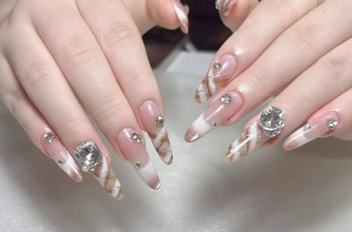 ネイル ハンドネイル 🎀 KiKi_nailのネイルデザイン