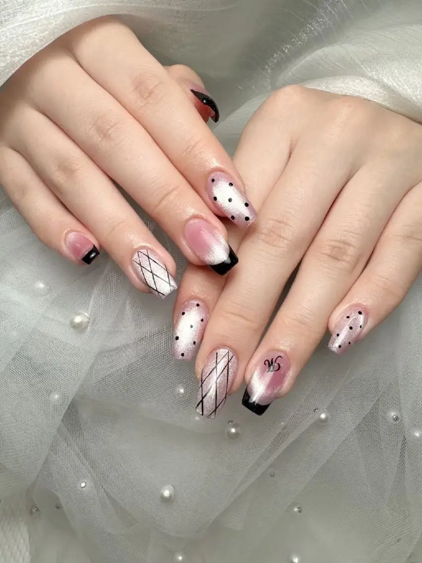 ネイル ENsalon AKIRAのネイルデザイン
