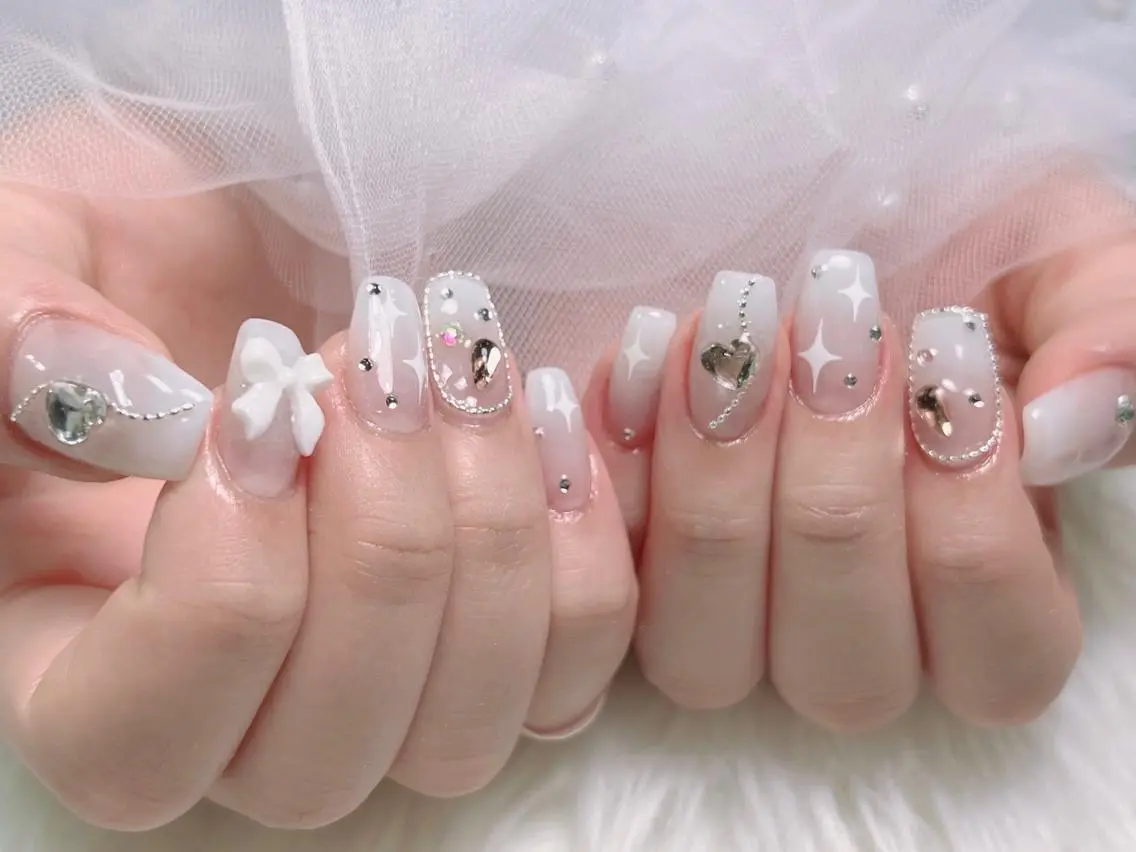 ネイル lucky nail 歌舞伎町のネイルデザイン