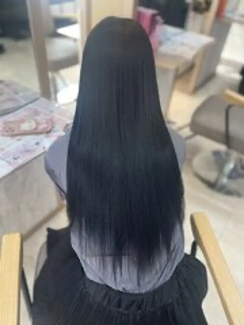 ロング カラー elu あやね💜 🫧カラー・縮毛矯正のヘアスタイル