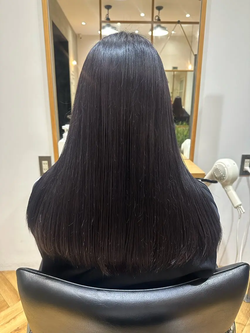 ロング カラー 黒髪 ラベンダーカラー 織田 ゆみのヘアスタイル