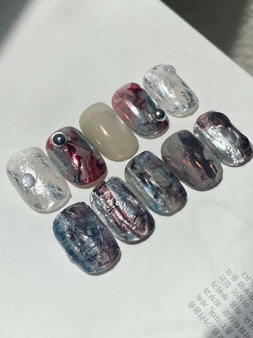 ネイル 成人式 フレンチネイル ジェルネイル ガーリー マグネットネイル ハンドネイル 草加ニュアンスネイル 🌚hersのネイルデザイン