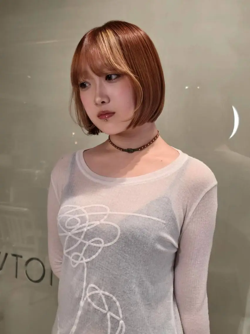 SAYA NEWTONのヘアスタイル