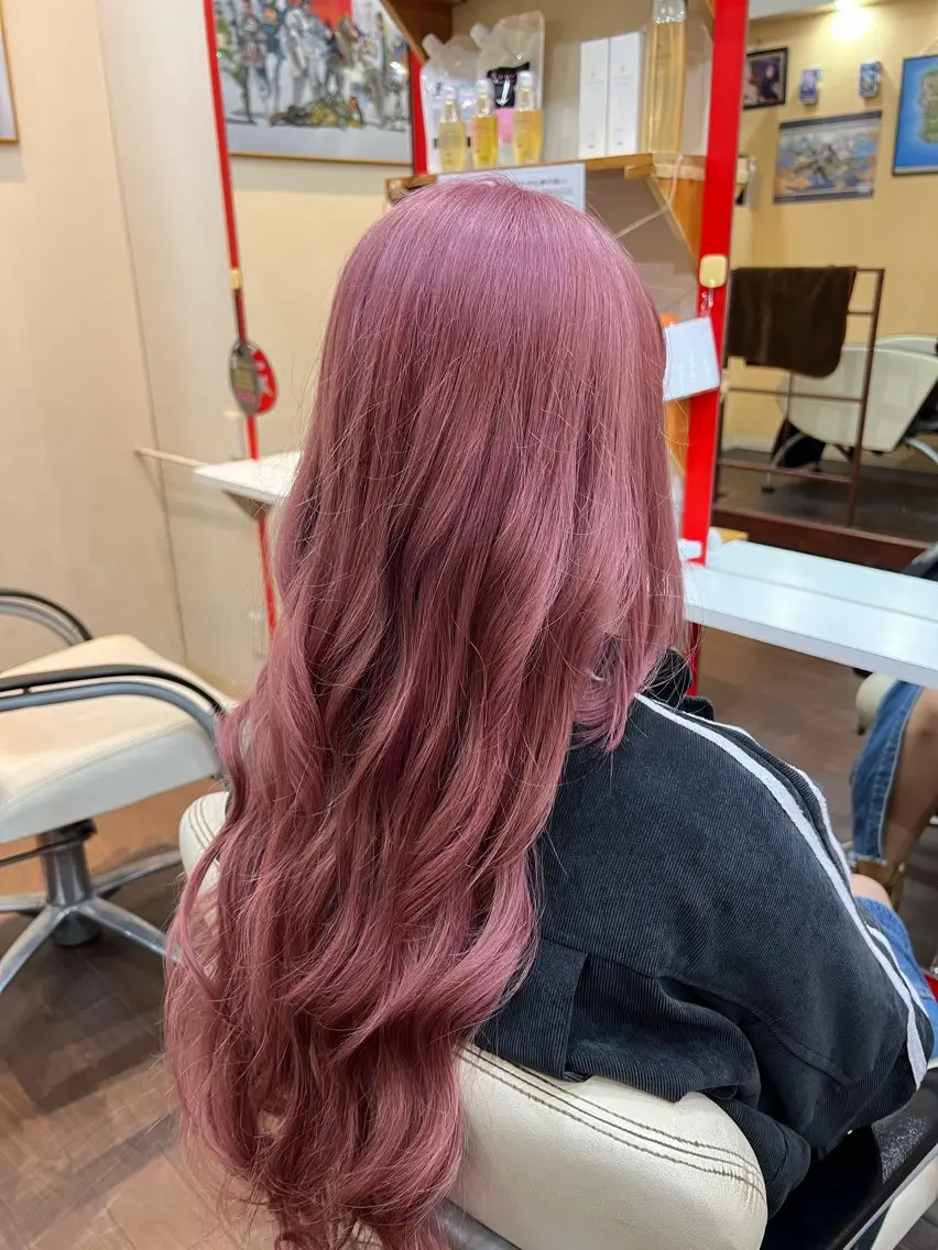 ロング ヘアカラー まさき✂︎ /ブリーチカラーのヘアスタイル