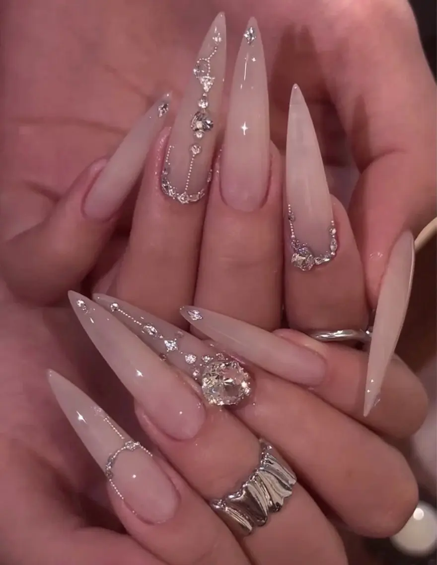 ネイル ハンドネイル WO MIAO💎のネイルデザイン