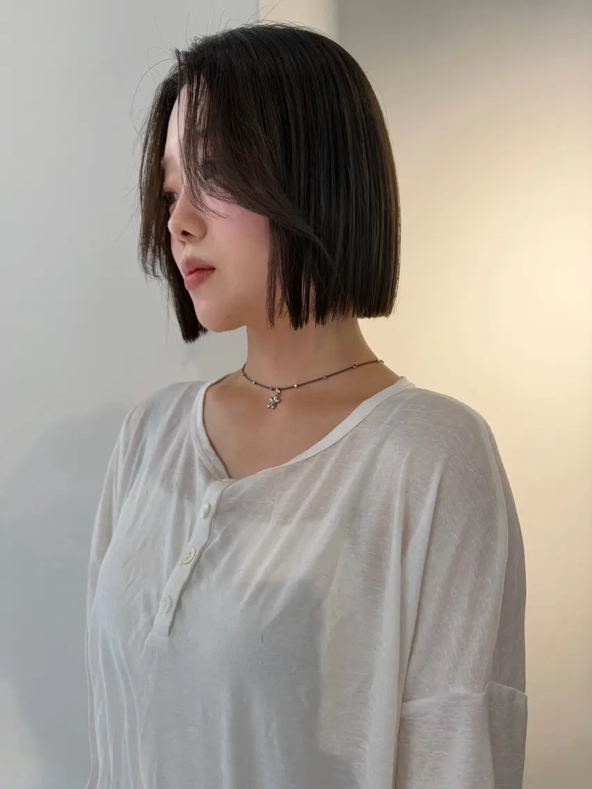 ショート カラー ベージュカラー ブリーチ ケアブリーチ デザインカラー ダブルカラー カット ヘアカラー TATSUブリーチ/ ミルクティーベージュのヘアスタイル