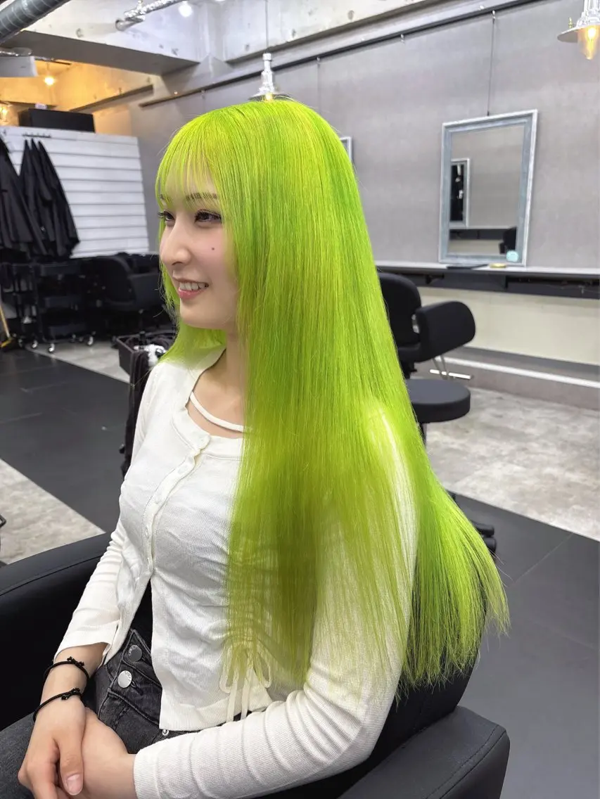 ロング カラー ブリーチ ケアブリーチ ダブルカラー イヤリングカラー ハイトーンカラー ヘアカラー トリートメント GISEL 小倉のヘアスタイル