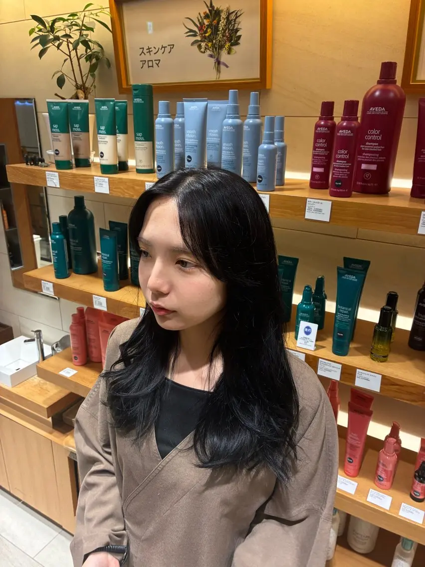 ロング カラー メンズ 黒髪 ナチュラルブラック ヘアカラー 秋山 優雅のヘアスタイル