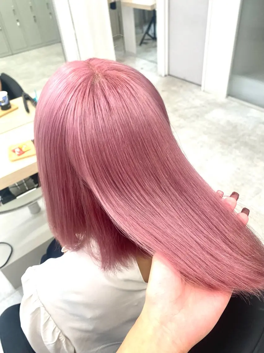 ミディアム カラー ピンクカラー カット ヘアカラー EIGHT 札幌 👶🏼AiRI💋のヘアスタイル