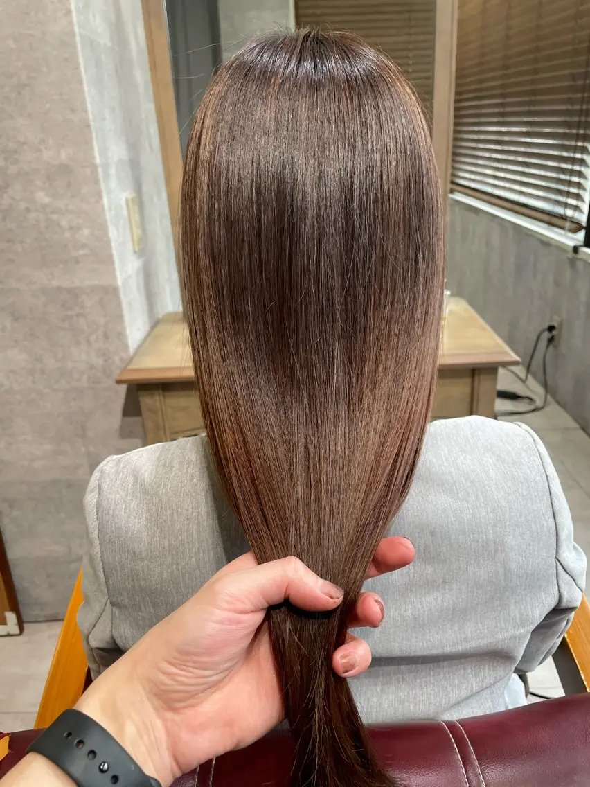 カラー ROSSO ✂︎officialのヘアスタイル