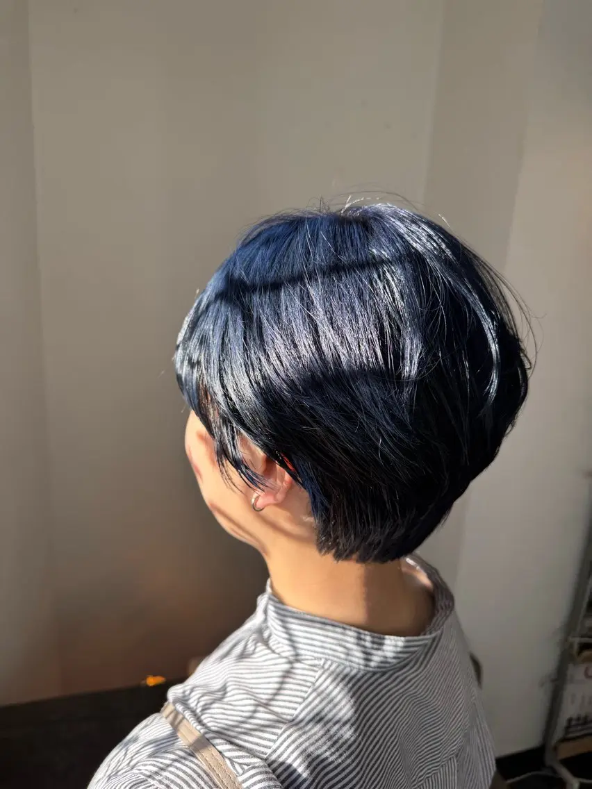 ショート レイヤーカット ヘアカラー トリートメント レイヤー🍓Sap 美桜🌸mioのヘアスタイル