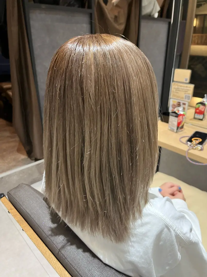 カラー 🎀 miki / レイヤーカット 🎀のヘアスタイル