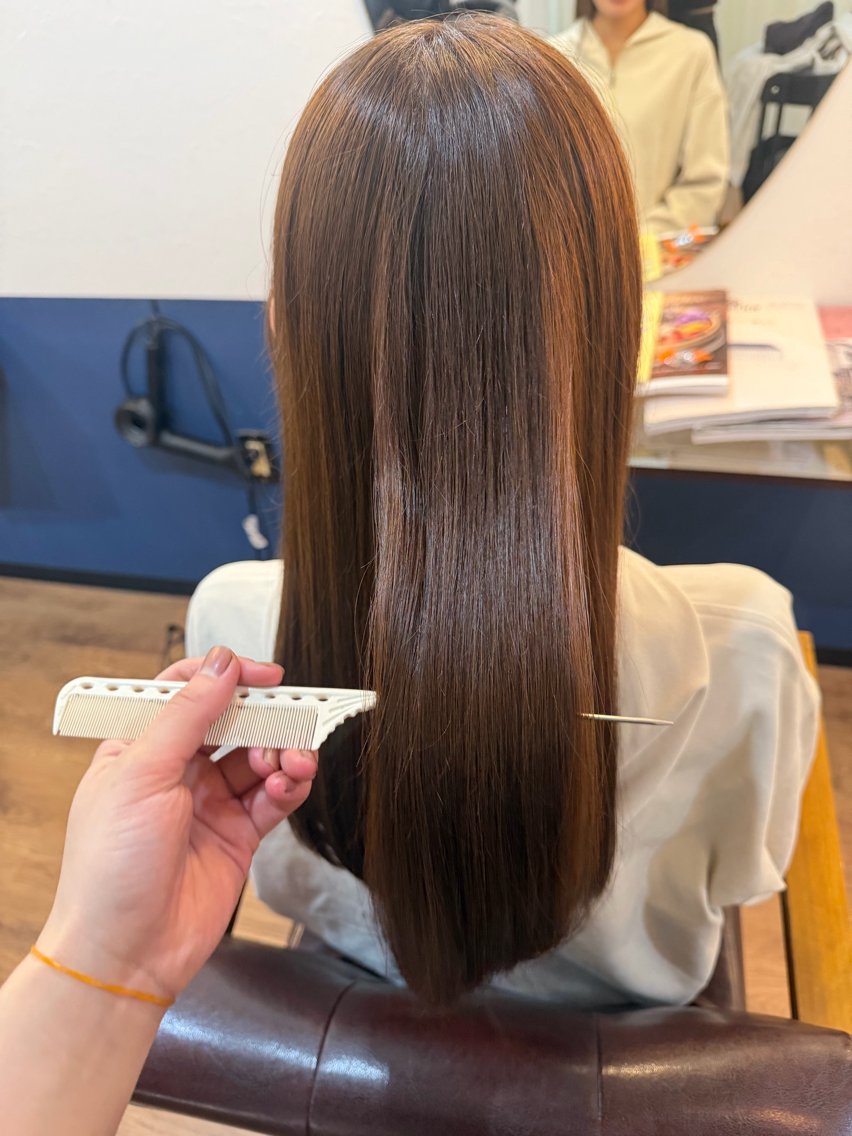 ロング カラー ベージュカラー ヘアカラー 平田 渚唯のヘアスタイル