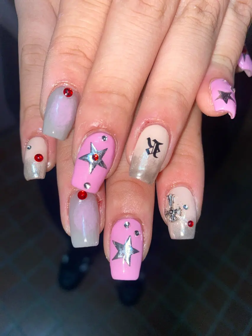 ネイル 個性派🌺推しネイル 💅💞hota🐇のネイルデザイン