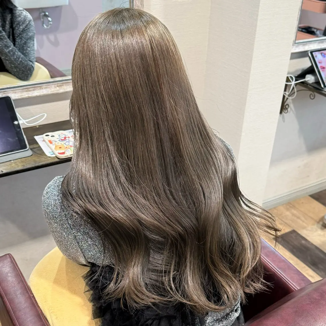 ロング カラー 柔らかいbeige ¦韓国¦🩰マユ🩰のヘアスタイル
