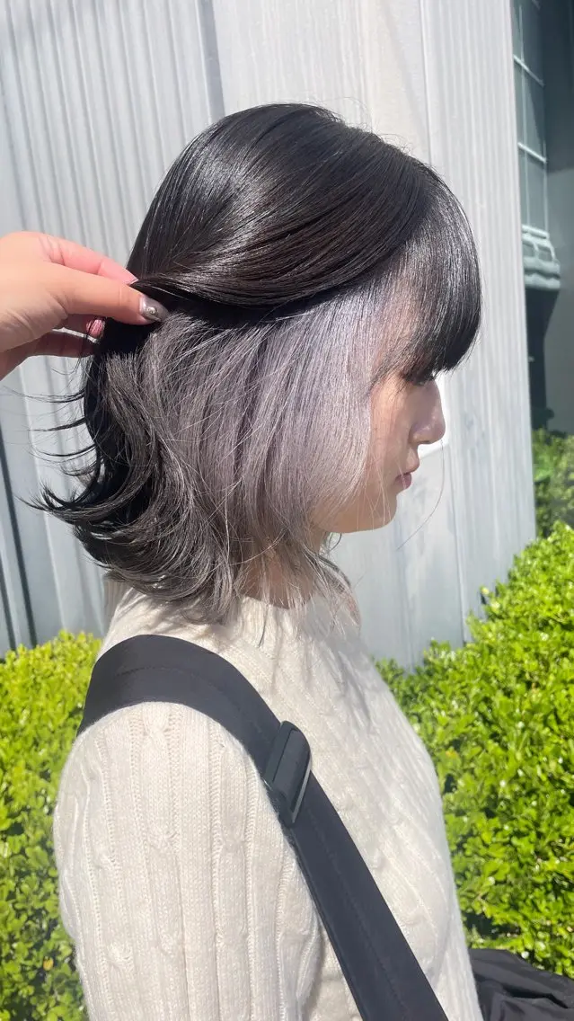 カラー ブリーチ インナーカラー Mii. 内田萌々のヘアスタイル