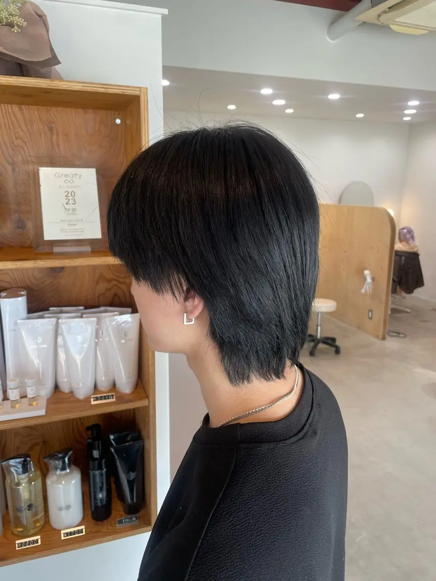 カラー ブリーチ ハイトーンカラー ヘアカラー 林 菜穂実のヘアスタイル