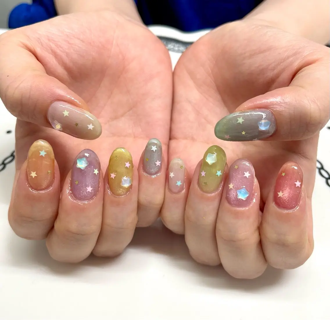 ジェルなんでも付け放題 ⭐️ パーツは何個載せても無料の写真