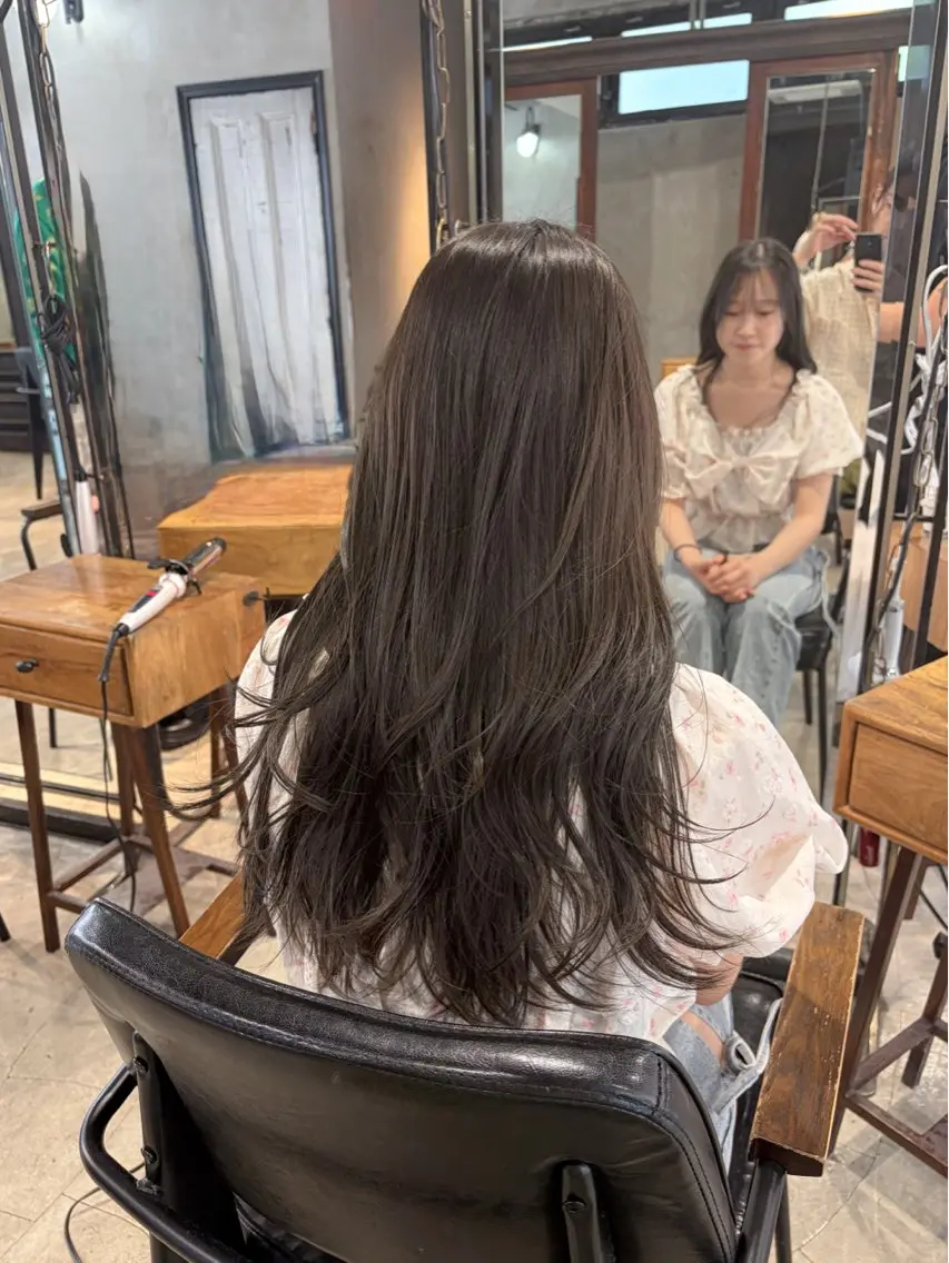 ロング カラー ヘアアレンジ ブリーチ 透明感カラー ブリーチなしカラー カット ヘアカラー トリートメント レイヤー/艶髪矯正 🪐takushiのヘアスタイル