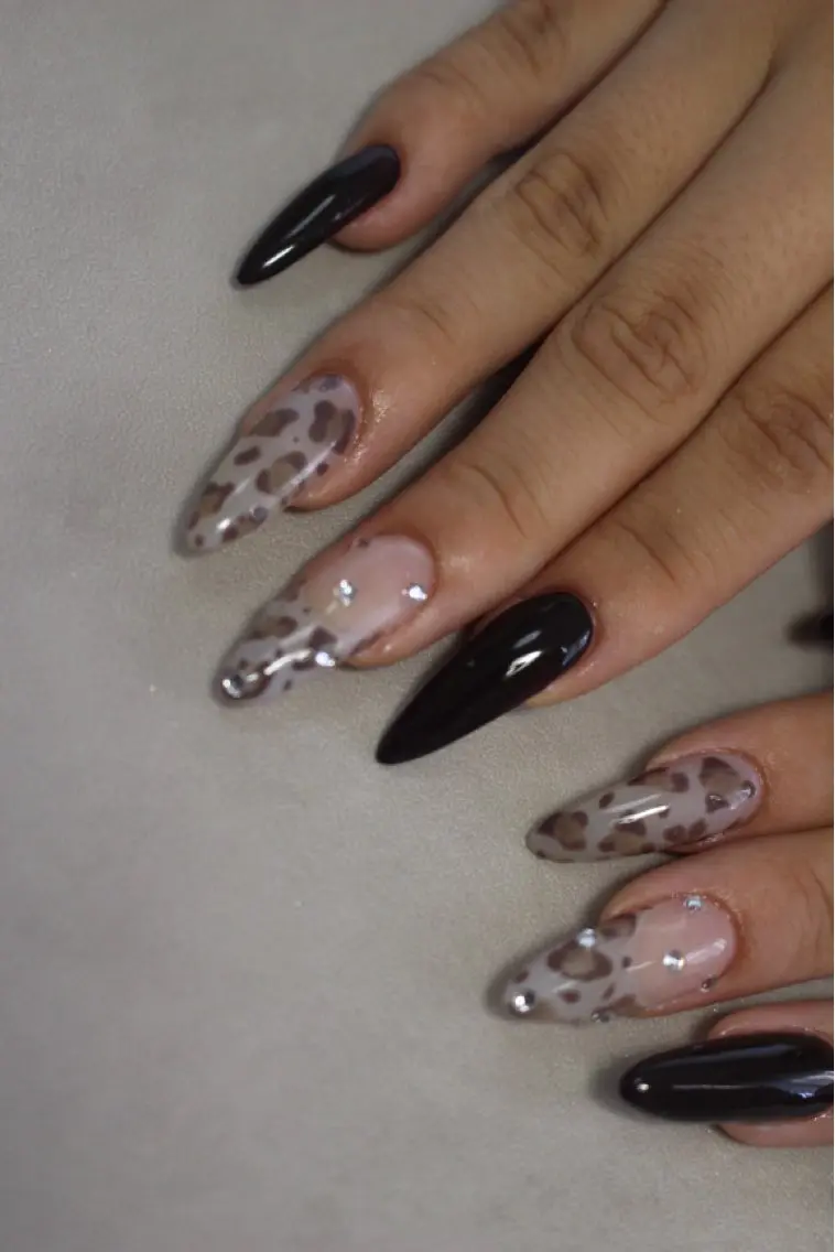 ネイル TOL NAILのネイルデザイン