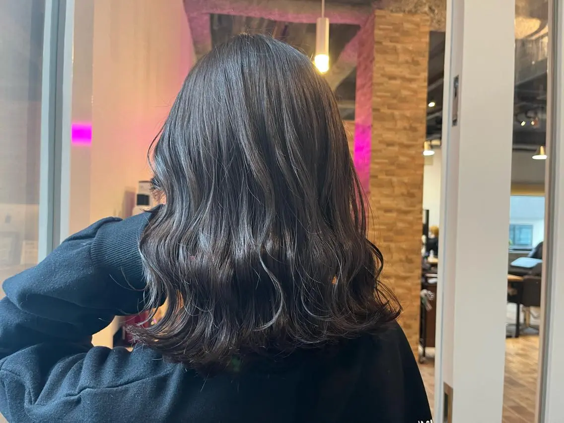 ミディアム カラー ヘアカラー&縮毛矯正 STAR☆RIVERのヘアスタイル