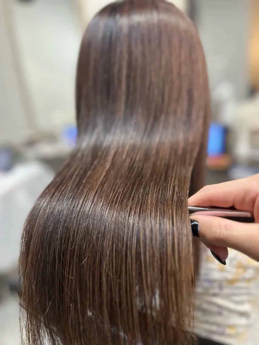 セミロング カラー ヘアカラー トリートメント 福西晃希 【艶髪・髪質改善】のヘアスタイル