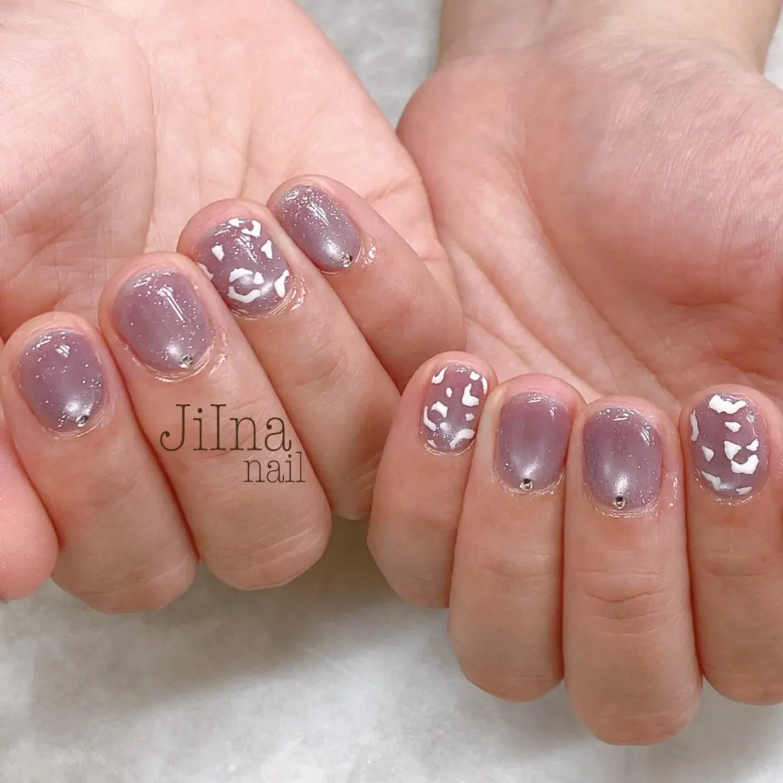 ネイル アニマル柄 マグネットネイル JiIna nailのネイルデザイン