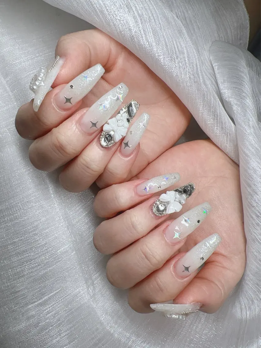 ネイル 長さ出し グラデーション キラキラネイル マグネットネイル ニュアンスネイル Lee Nails チップ長さだし専門店のネイルデザイン