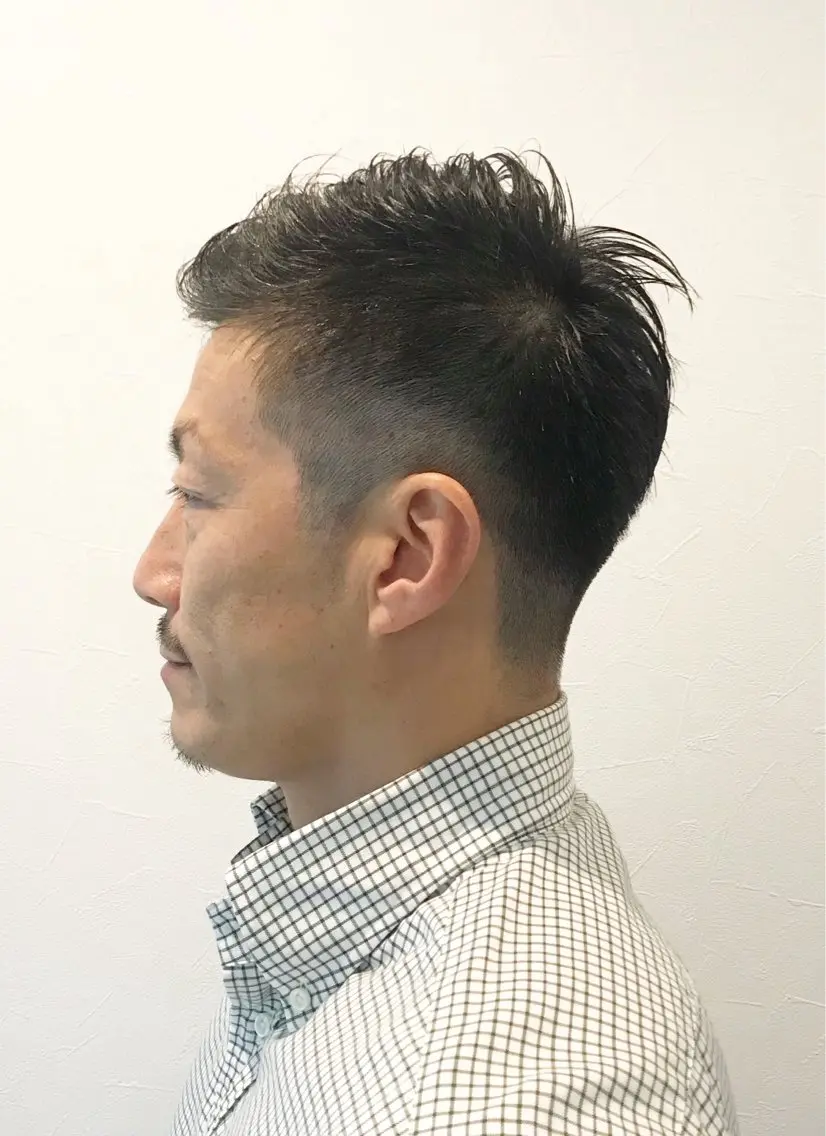ショート メンズ 顔周りカット enrichミヤモト ヒロヤのヘアスタイル