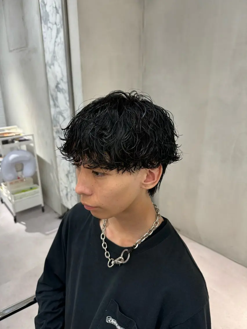 ショート パーマ メンズ 波巻きスパイラルパー マ/シャドウパーマ駿のヘアスタイル