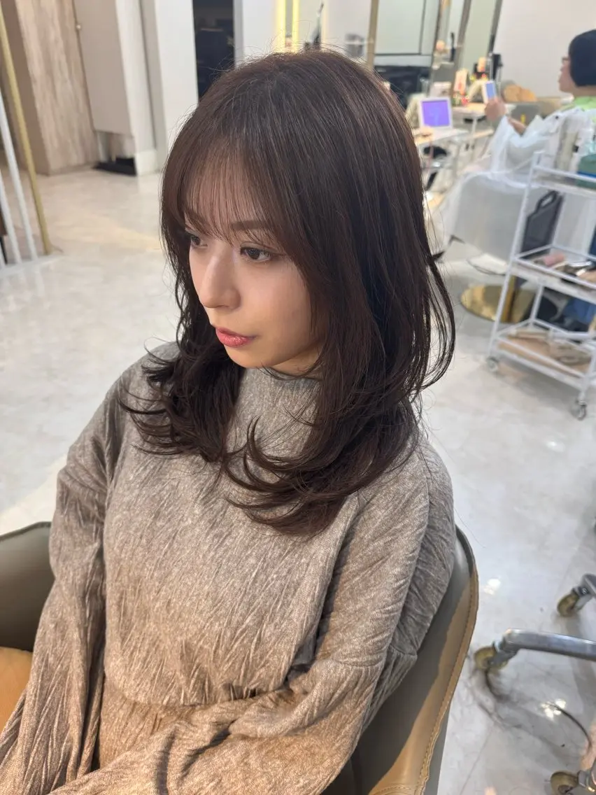 セミロング カット ヘアカラー トリートメント レイヤーカット 中屋光貴のヘアスタイル