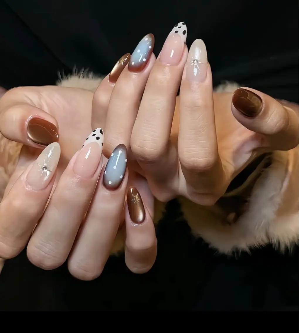 ネイル フレンチネイル ジェルネイル マグネットネイル 持ち込み ニュアンスネイル NiJi Nailsのネイルデザイン