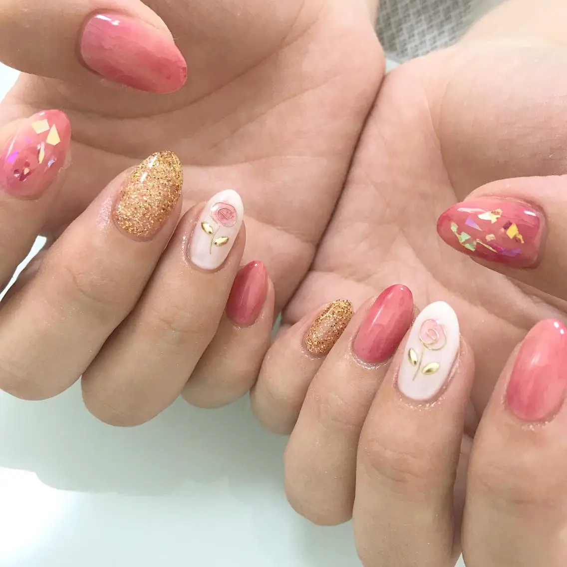 ネイル 板垣 綾乃のネイルデザイン