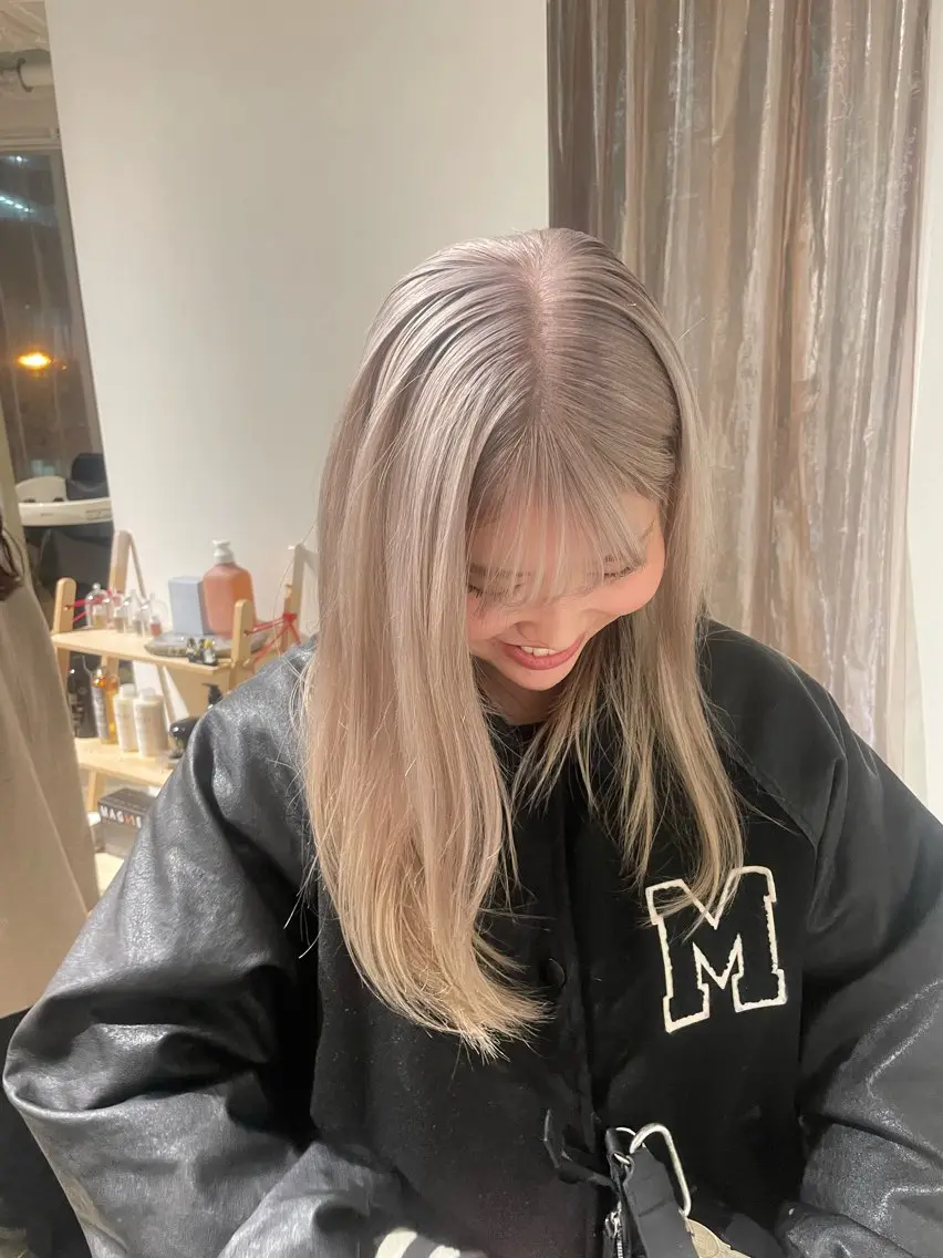 ブリーチモデルさん募集中👱🏻♀️🤍【ペーパーを使用した丁寧なブリーチ】インスタからで¥4950~よりお得にご案内の写真