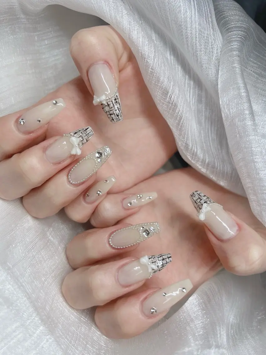 ネイル ハンドネイル Lee Nails チップ長さだし専門店のネイルデザイン