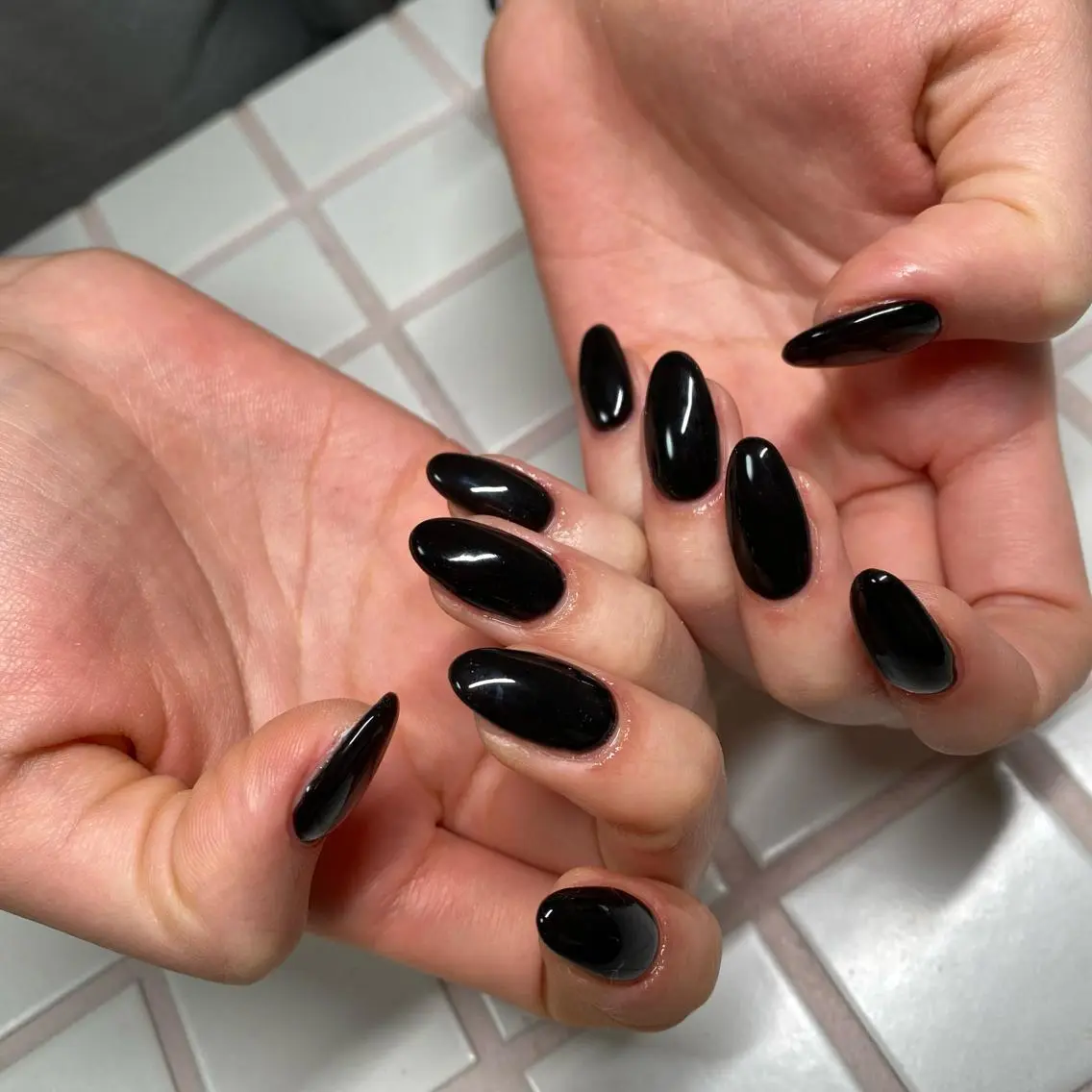 ネイル アートネイル オーロラネイル フレンチネイル 氷ネイル・うるうるネイル マグネットネイル ハンドネイル Nail by Licorneのネイルデザイン