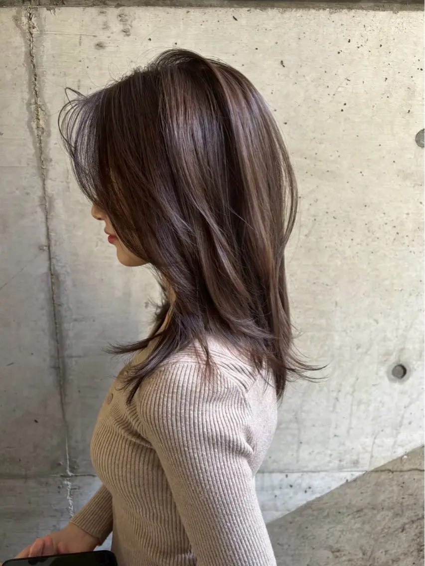 ロング カラー ブラウンカラー イルミナカラー ヘアカラー 脇部 亜梨沙のヘアスタイル