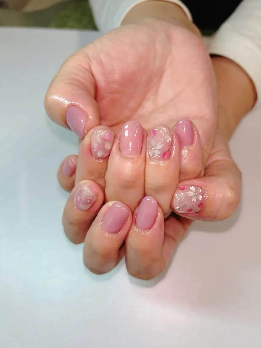 【ハンド】定額アート4本+ワンカラーorラメグラデーション💅初回付替オフ無料/オフなしの写真