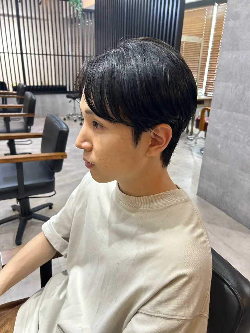 ミディアム パーマ メンズ 勝毛 広貴のヘアスタイル
