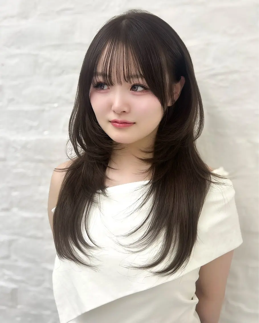ロング 韓国ヘア🇰🇷／ 艶カラー鈴木萌愛🩶のヘアスタイル